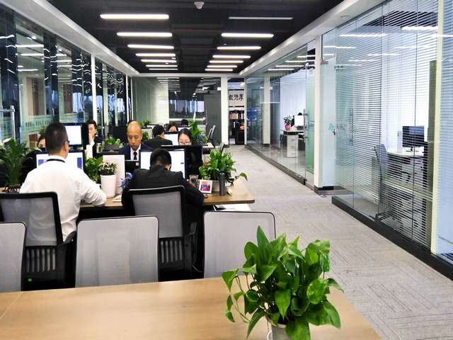 湖州现代仿威图配电箱公司